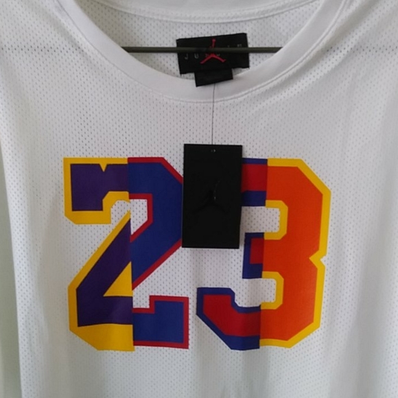 BRAND NEW AIR JORDAN ACTIVE TOP - Picture 2 of 16